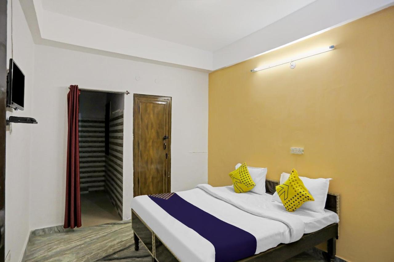 Spot On Raj Hotel Vip Near Worlds Of Wonder Kālkāji Devi Εξωτερικό φωτογραφία