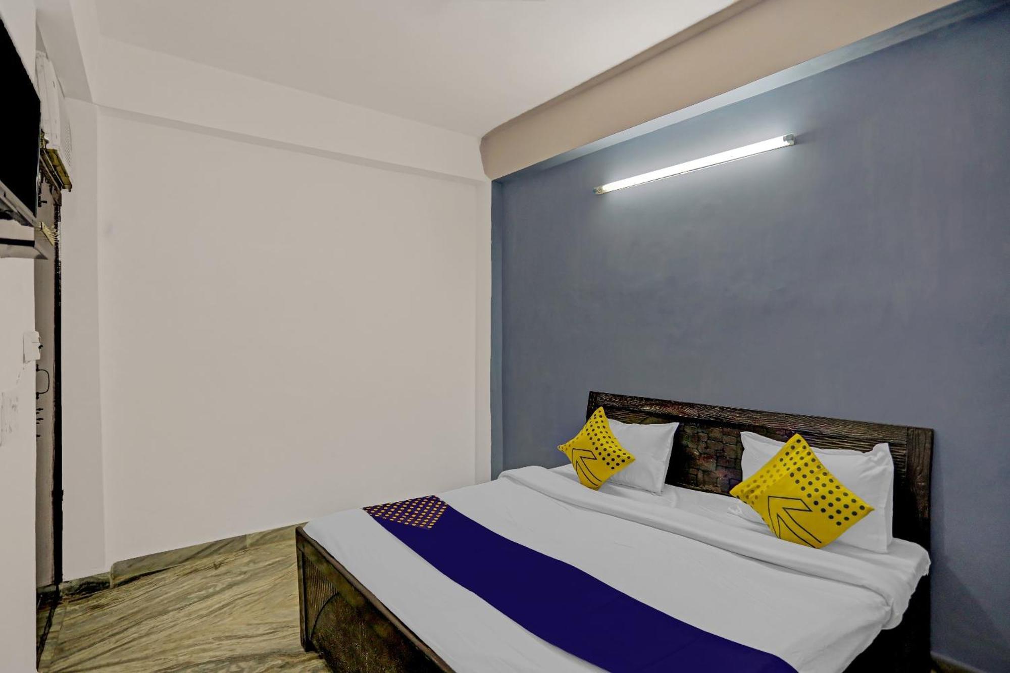 Spot On Raj Hotel Vip Near Worlds Of Wonder Kālkāji Devi Εξωτερικό φωτογραφία