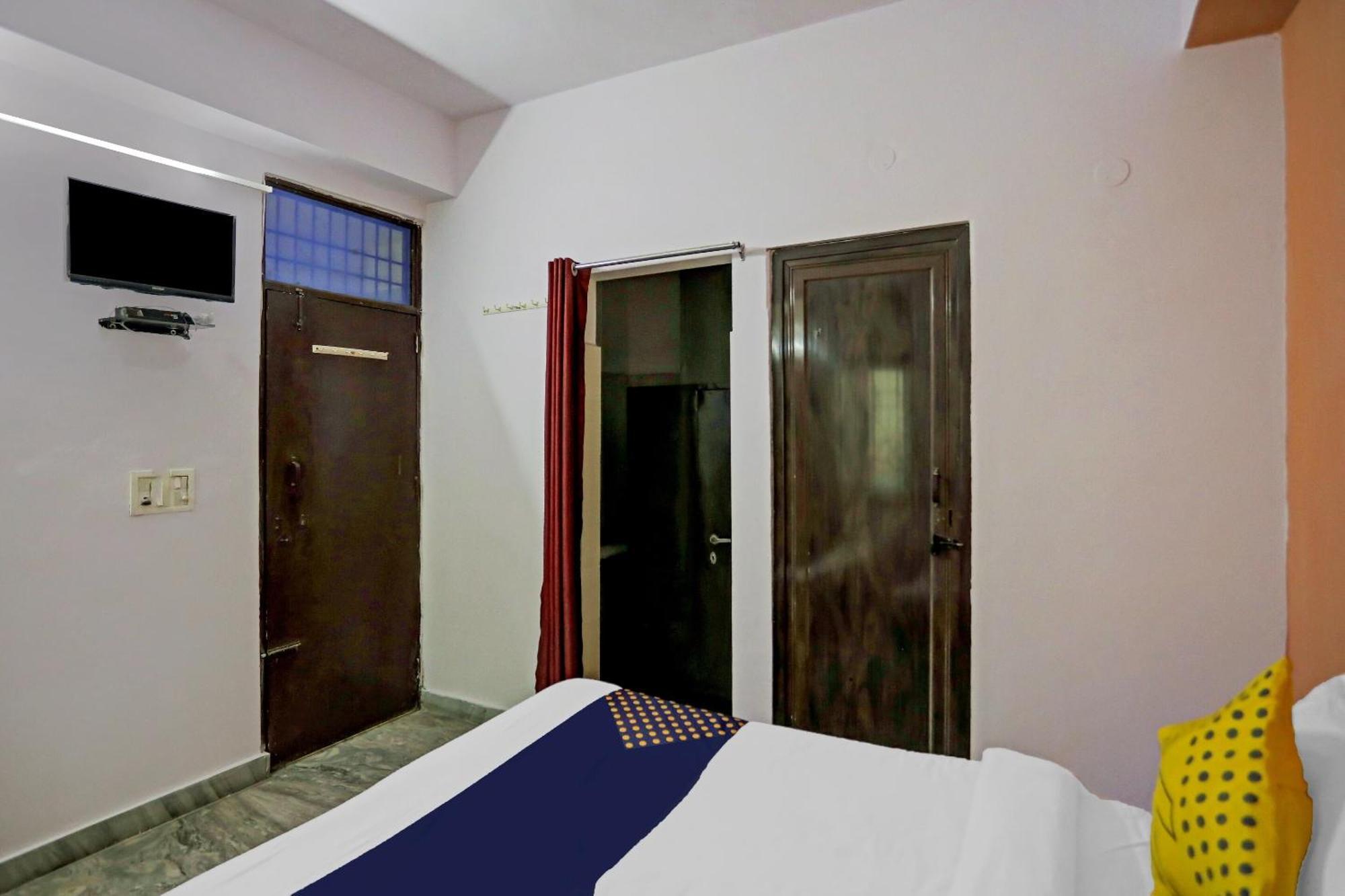 Spot On Raj Hotel Vip Near Worlds Of Wonder Kālkāji Devi Εξωτερικό φωτογραφία